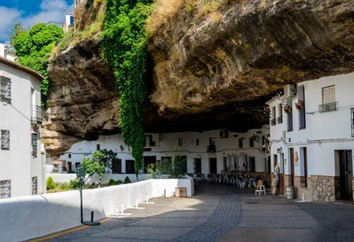 Vivienda Rural Los Tajos De Setenil Setenil De Las Bodegas Екстериор снимка